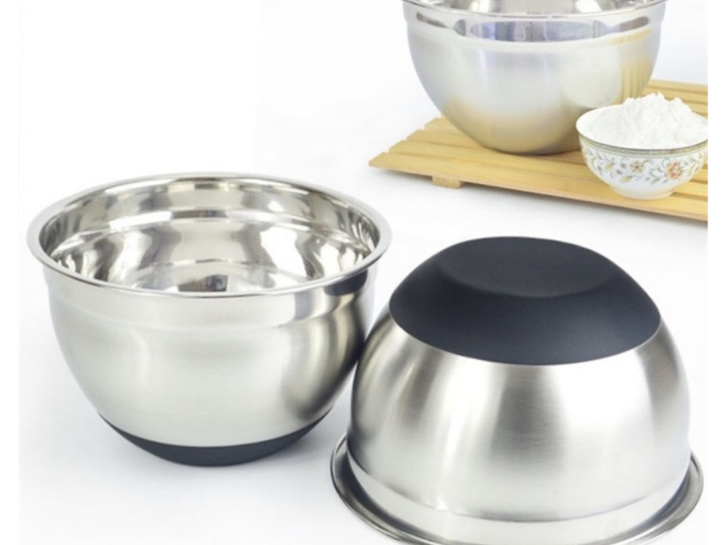 Âu Trộn Bột Silicon Đế Đen - 24Cm